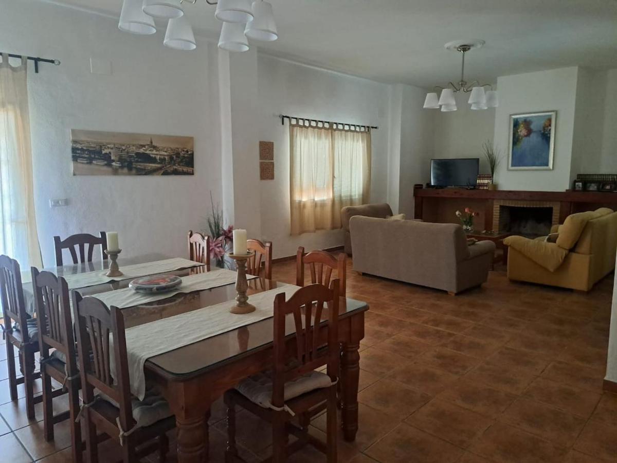 Villa Duran Esteban Cantillana Luaran gambar